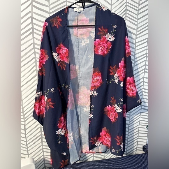 Umgee Sweaters - Umgee Floral Kimono​